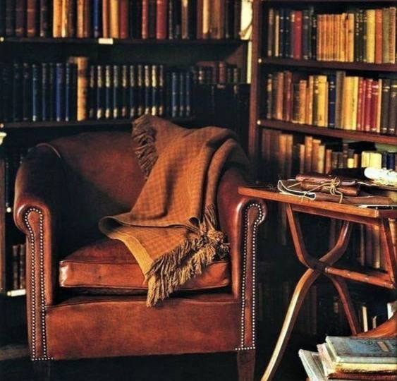 Люблю всё старое: старых друзей, старые времена, старые обычаи, старые книги, старые вина.