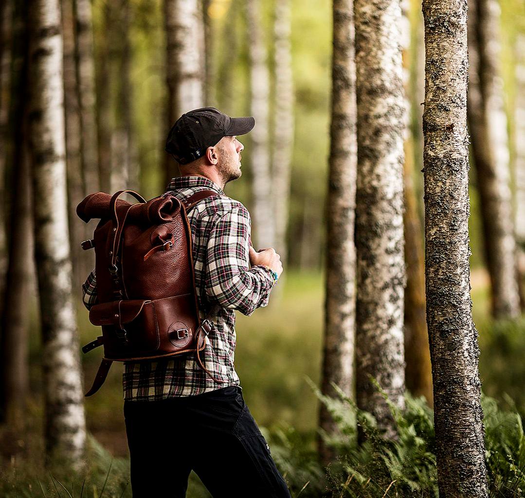Путешествовать, наблюдать природу, улавливать её тайны и восторгаться этим счастьем – значит жить.