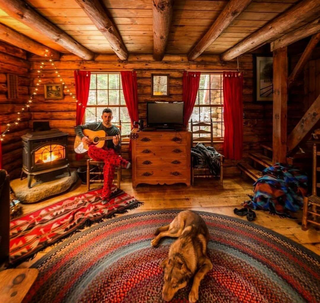 И всё-таки, как хорошо дома! Так тепло, уютно, нет лучше места на земле.