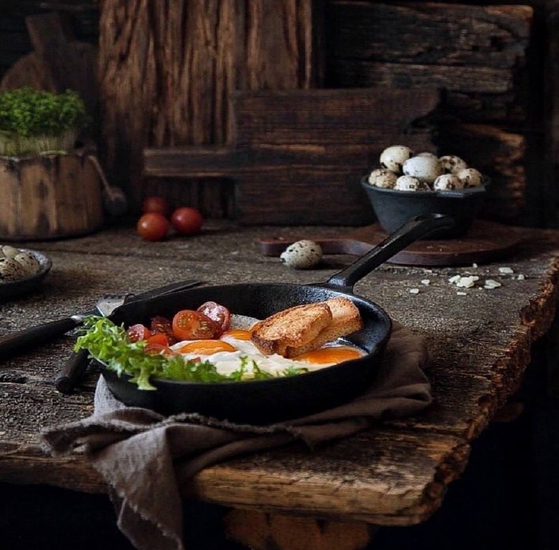 Мы готовим еду для того, чтобы сделать счастливыми тех, кто ест приготовленное нами...