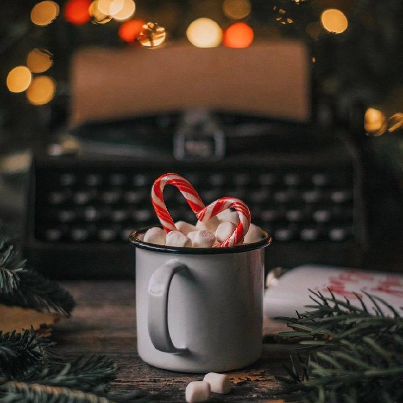 Говорят, сладкое помогает в трудные времена. И это чистая правда.