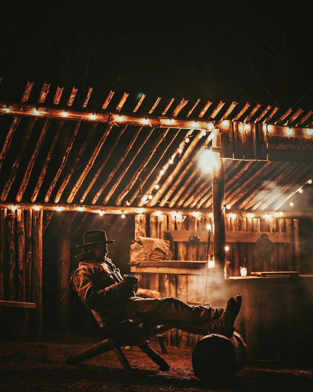 Вечер – лучшее время суток. Кончился долгий рабочий день, можно отдыхать и радоваться жизни